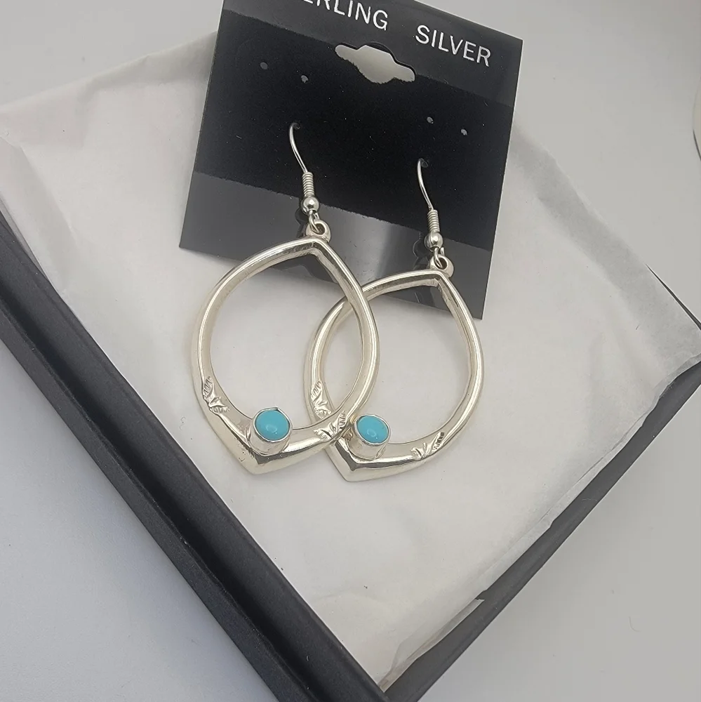 New Handcrafted 925 Sterling Silver and Turquoise Earrings
